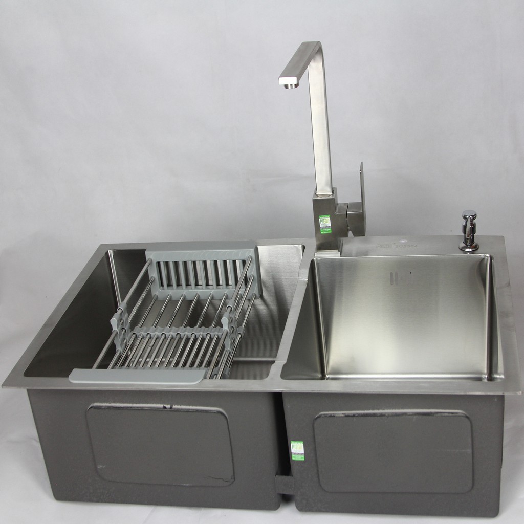 Combo Chậu rửa bát Sus304 Royal king 8245 và vòi Pieno P2851